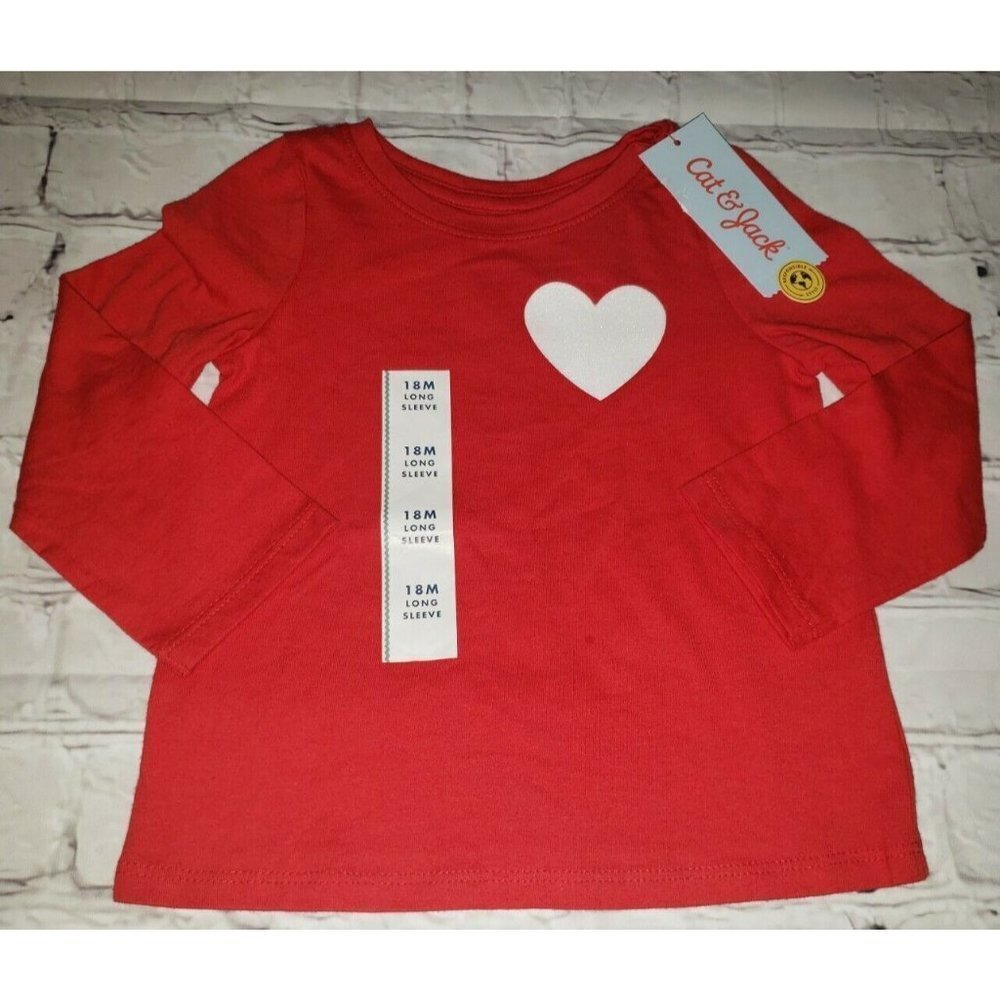 𝅺NWT Cat & Jack Baby Girls 18mo Long-Sleeve Red Heart Shirt